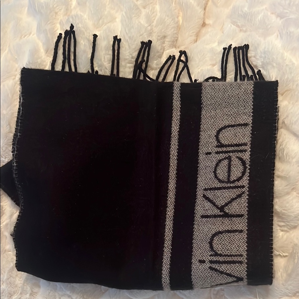 Calvin Klein scarf